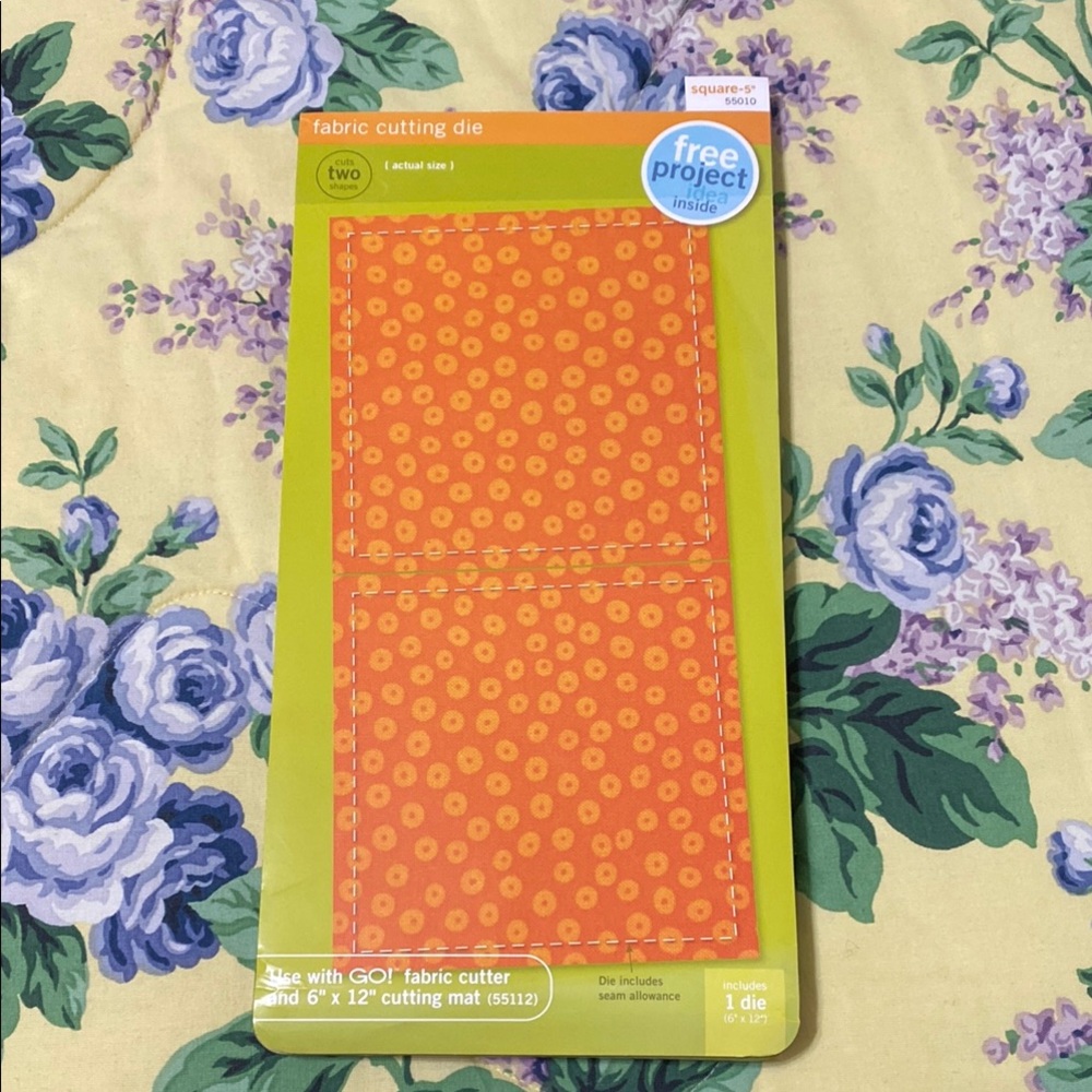 Accuquilt Die #55010 new 5” square